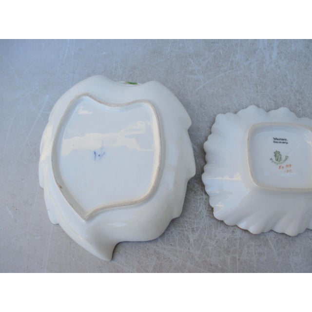 Pair of Meissen Style Porcelain Dishes For Sale In New York - Image 6 of 8