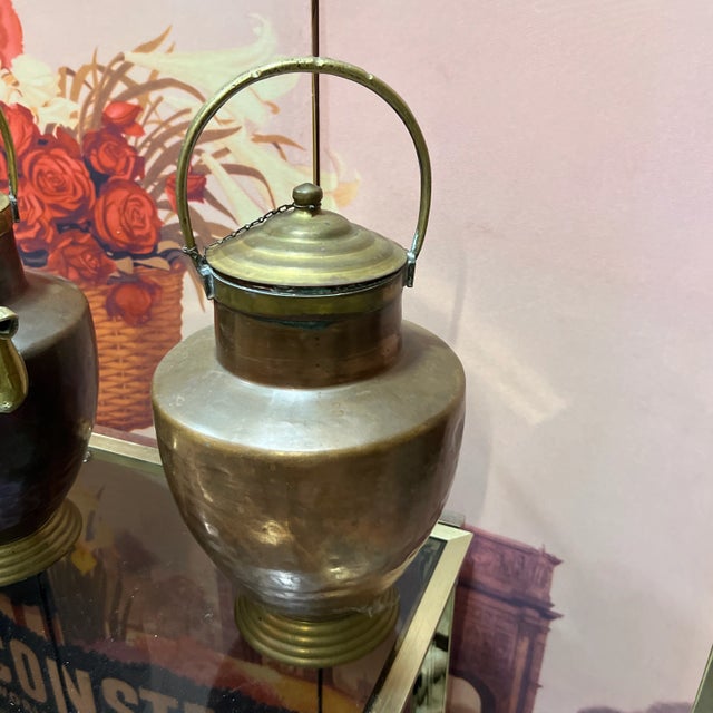 1900 - 1909 Pair of Antique Brass and Copper Jugs For Sale - Image 5 of 8