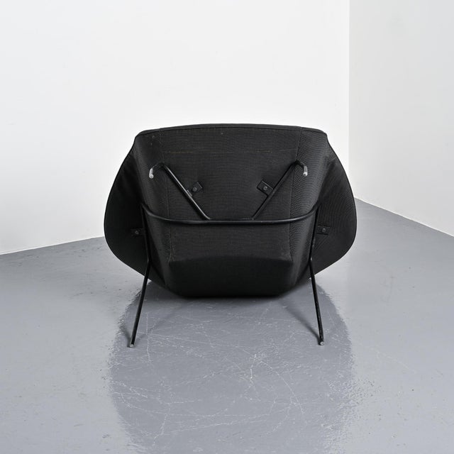 Eero Saarinen Womb Chair by Eero Saarinen, Charles Eames, and Florence Knoll for Knoll Inc. / Knoll International, 1970s For Sale - Image 4 of 18