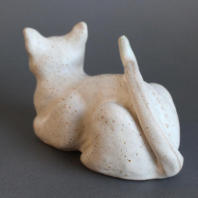 1980s Vintage Italian Ceramic Loafing Cat by Bruno Gambone, 1980s For Sale - Image 5 of 15