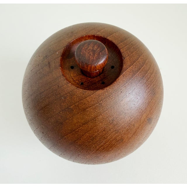 Wood 1950s Rare Early Jens Quistgaard Peppermill & Salt Shaker For Sale - Image 7 of 9