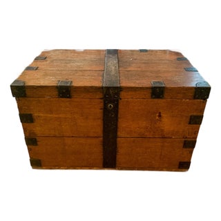 Antique Seafarer's (Captains) Chest From the Historic 18th C. Inn at Perry Cabin, St. Michaels, Md. For Sale