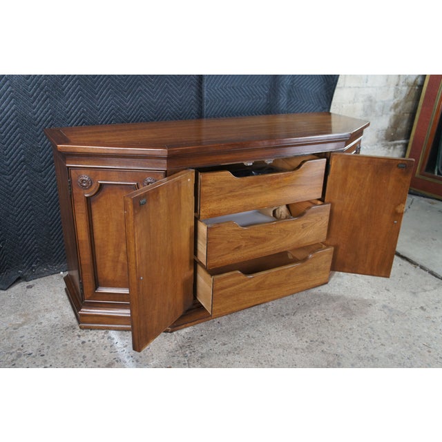 1970s 1970s White Furniture Italian Provincial Neoclassical Style Walnut Buffet Sideboard For Sale - Image 5 of 13
