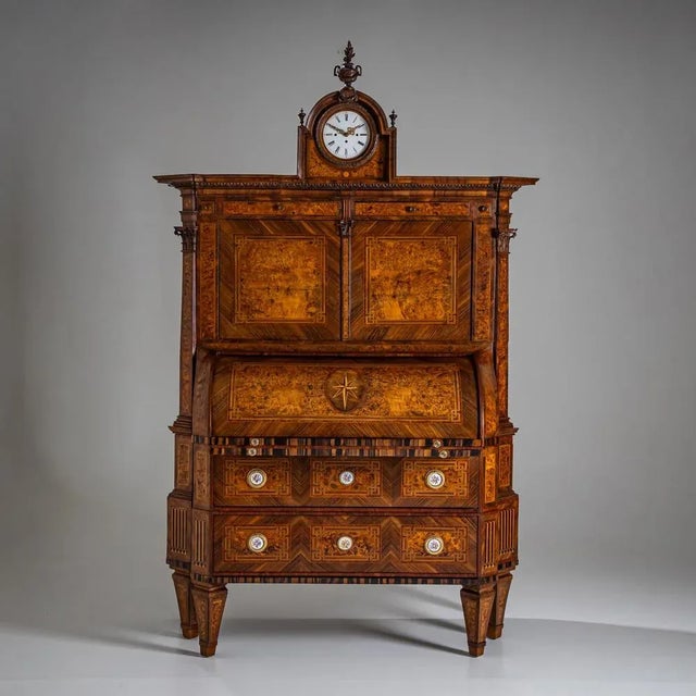 Neoclassical Cylinder Secretaire Desk with Clock, 1780 For Sale - Image 15 of 15