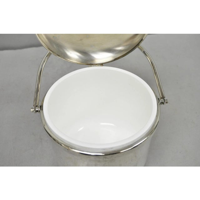 Mid 20th Century Vintage Art Deco Silver Plated Reticulating Hinge Lidded Bar Ice Bucket For Sale - Image 5 of 15