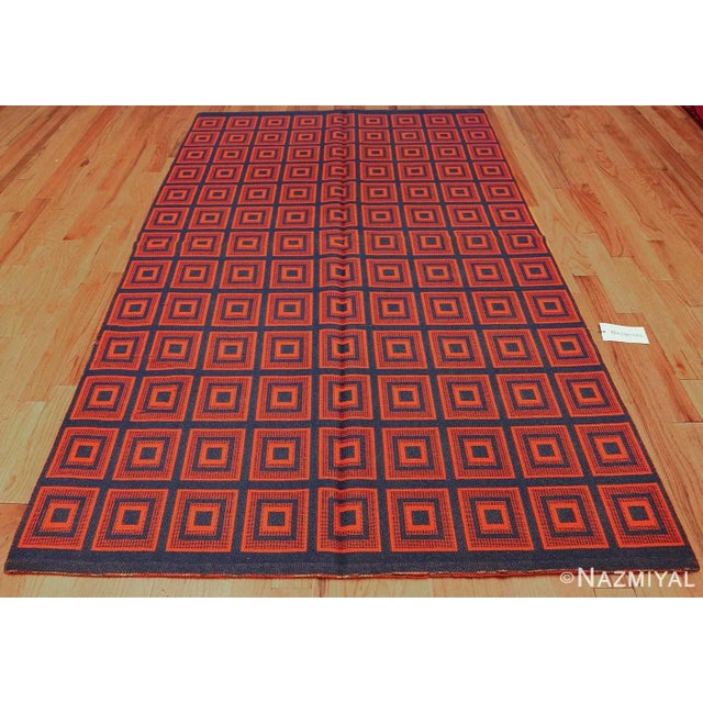 Nazmiyal Collection Mid Century Modern Red and Blue Reversible Swedish Kilim Rug For Sale In New York - Image 6 of 9