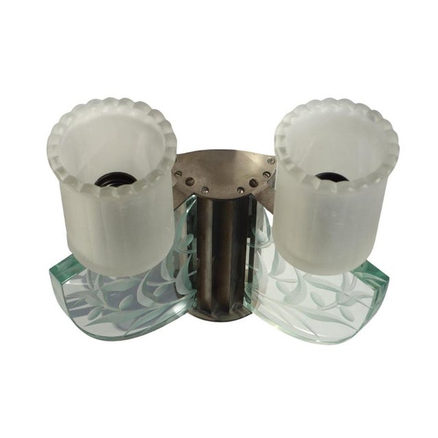 Art Deco Madrid Wall Lamp by Renè Lalique, 1930s, in Flawless conditions. Designed 1920 to 1949 This piece has an...