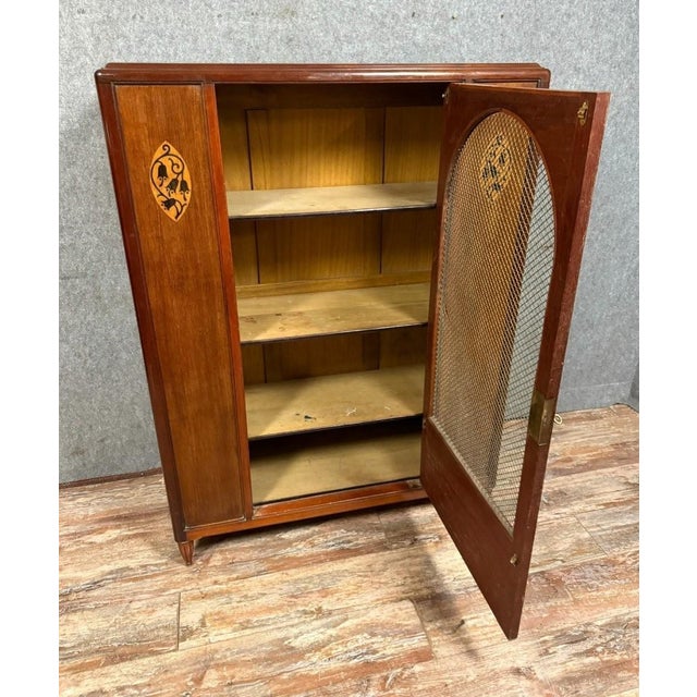 Art Nouveau Bookcase with Stylized Floral Motifs, 1900s, in Good conditions. Designed 1890 to 1919