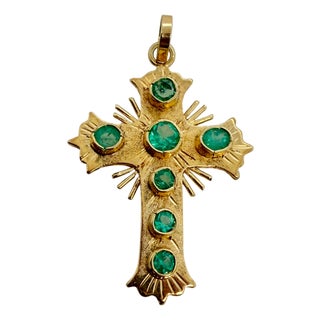 Vintage 14k Gold Emerald Latin Cross Pendant For Sale
