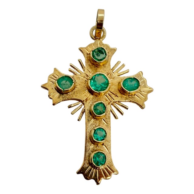 Vintage 14k Gold Emerald Latin Cross Pendant For Sale