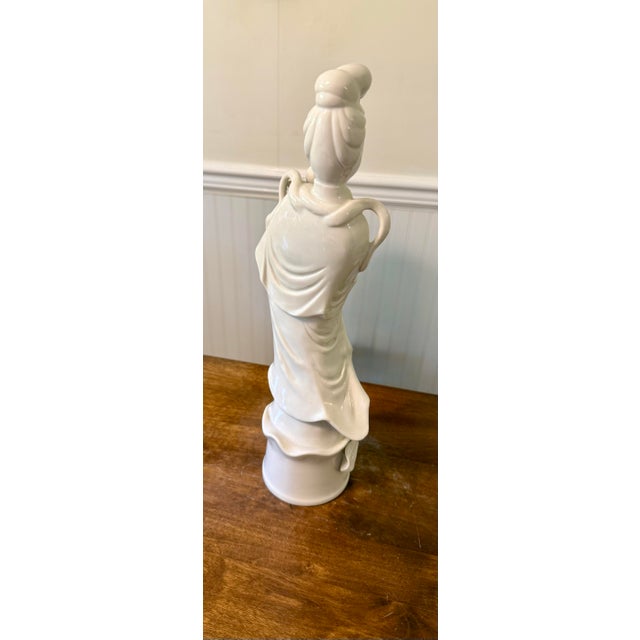 Mid 20th Century Blanc De Chine Porcelain Guan Yin Figure For Sale - Image 4 of 12