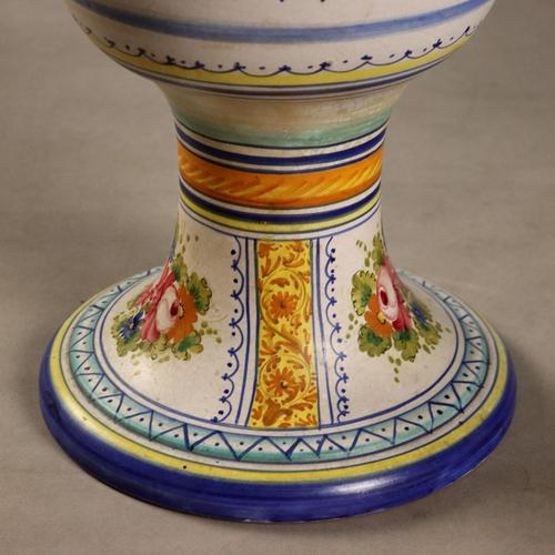 Large Majolica Amphora from Deruta Manufacture For Sale - Image 11 of 13