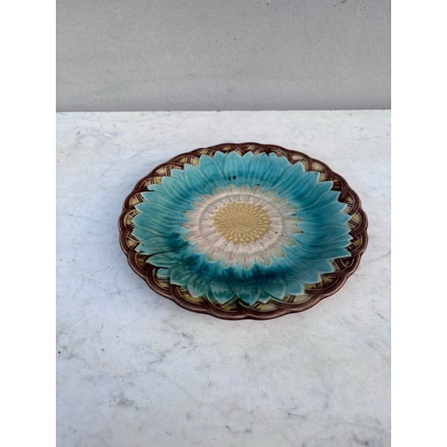 19th-century Victorian Majolica sunflower plate, Wedgwood mold.