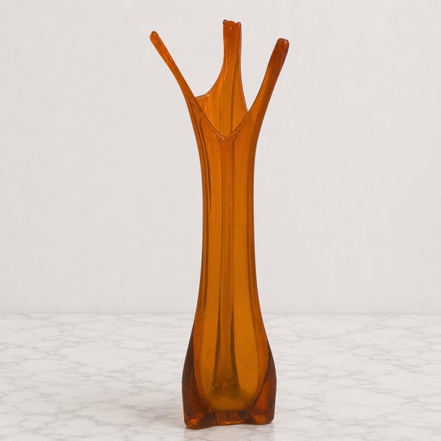 This is a classic piece of mid-century American glass - a beautiful "Three Foil" swung or "Tri Foil" style extending from...