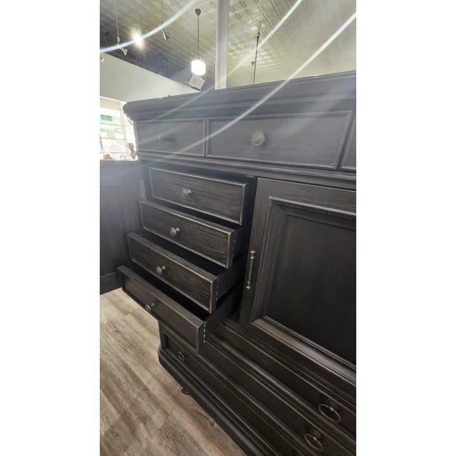 2020s Art Furniture Bedroom Atrium 6 Drawer Chest, Attributed For Sale - Image 5 of 10