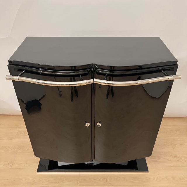 French Art Deco Bar Sideboard in Black Lacquer and Chrome, 1930 For Sale - Image 6 of 18
