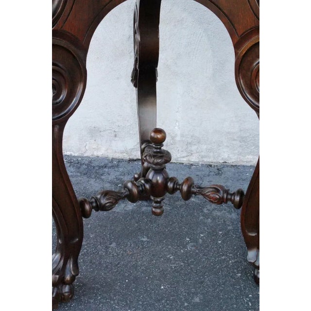 Wood English Burl Walnut Carved Center Side Table, 19th C. For Sale - Image 7 of 10