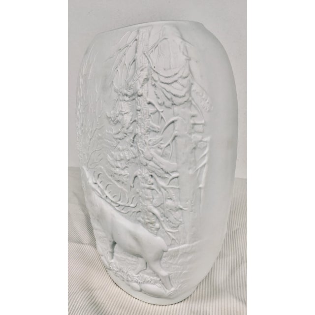 1980s Traditional Kpm Bisque Porcelain Vase For Sale In Philadelphia - Image 6 of 11