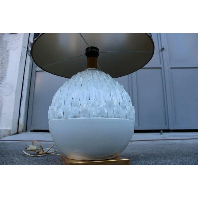 1970s French Table Lamp with Pinecone in Porcelain, Brass & Black Silk in the Style of Maison Jansen, 1970s For Sale - Image 5 of 10