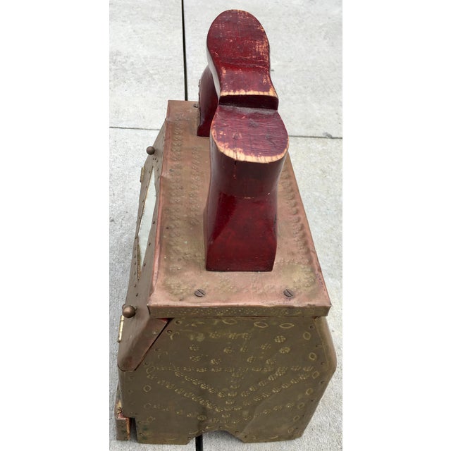 Rustic 1960s Vintage Shoe Shine Box For Sale - Image 3 of 12