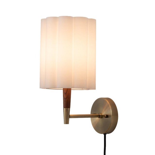 1970s Scalloped Wall Sconce - Plug-In, Walnut, Weathered Brass, White Linen, Diffuser, Inline Dimmer For Sale - Image 5 of 8
