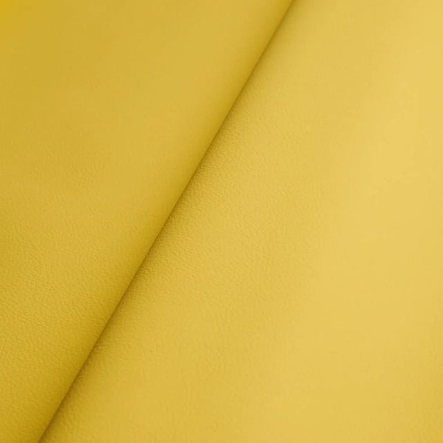 Transitional Sample - Schumacher Indoor/Outdoor Vegan Leather Fabric in Dijon For Sale - Image 3 of 4