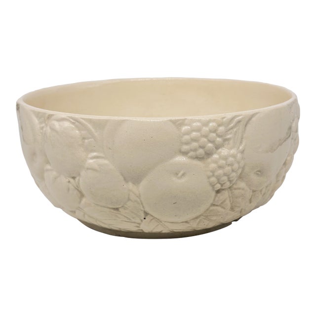 19th Century French Creamy Majolica Faïence Bowl by Sarreguemines For Sale