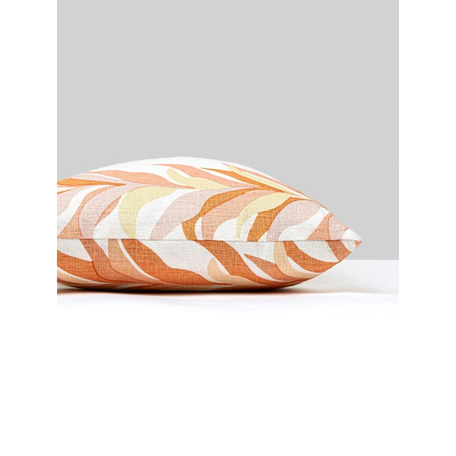 Tone-on-tone stripes get a tropical twist with our Chira Island motif. Offered in 6 retro-inspired shades, Chira Island is...