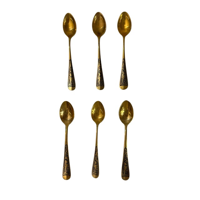 Gold Set of 6 Mid 20th Century Vermeil Spanish Alpaca Silver Demitasse Spoons From Toledo - In Original Box For Sale - Image 8 of 12