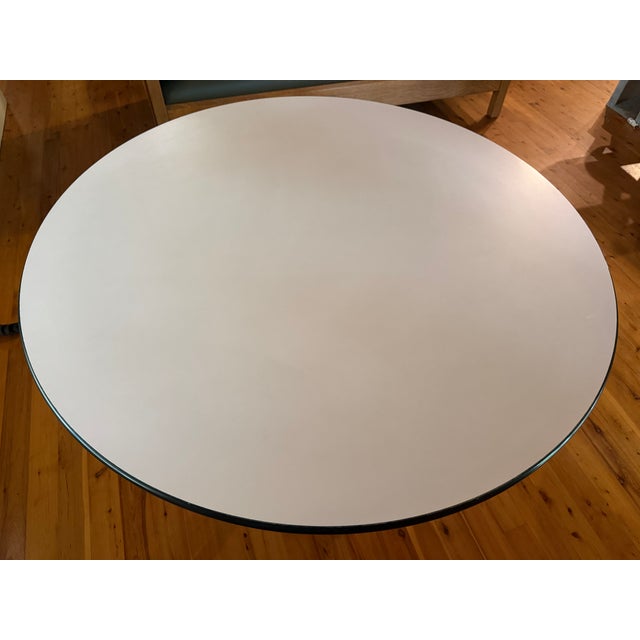 Mid-Century Modern Vintage Mid Century Attributed to Herman Miller Round Dining Table For Sale - Image 3 of 4