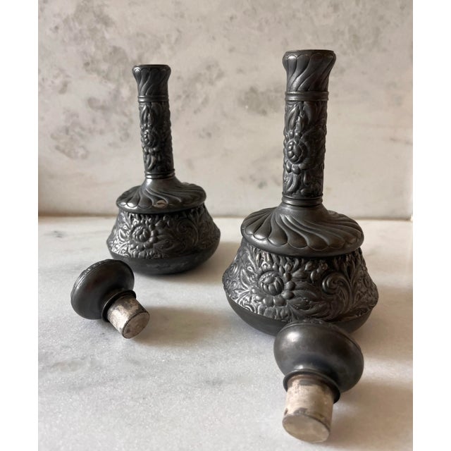 Pair of Antique Derby Silver Co Quadruple Plate Floral Decanter For Sale - Image 4 of 11