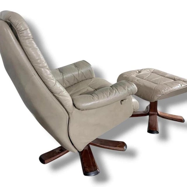Swedish Leather Recliner and Ottoman from Stressless For Sale - Image 6 of 7
