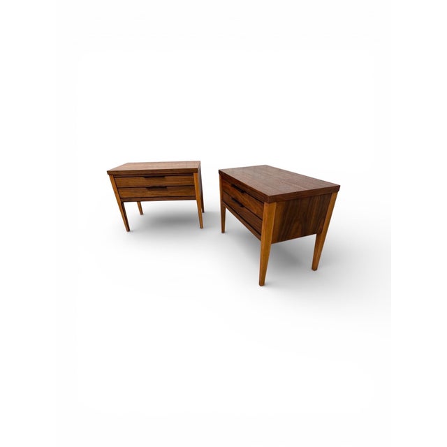 Lane Furniture Mid-Century Modern Lane Tuxedo Walnut Nightstands - Set of 2 For Sale - Image 4 of 7