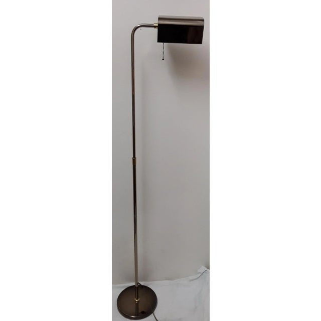 Height-Adjustable Floor Lamp with Swiveling Reflector Screen, 1980s For Sale - Image 6 of 10