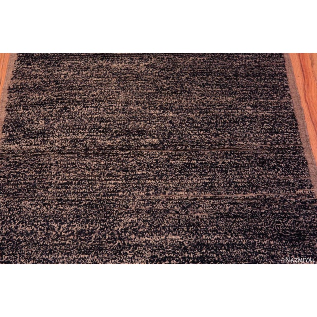 Nazmiyal Collection Modern Neutral Abstract Abrash Runner Rug For Sale In New York - Image 6 of 7