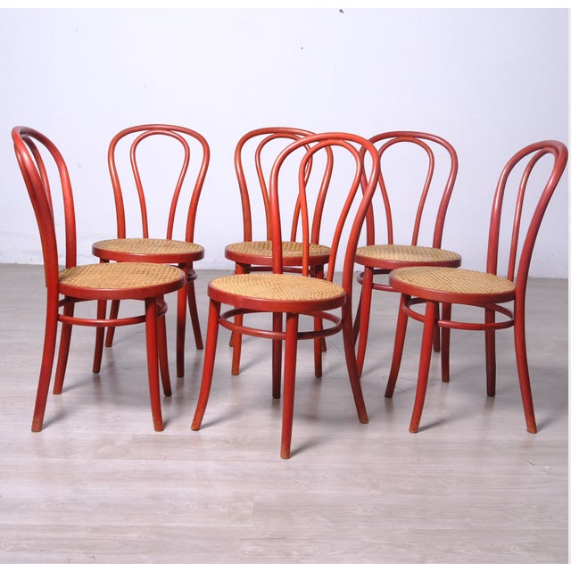 Beautiful set of 6 Thonet-style chairs, bentwood, red. Four are in good condition, two have imperfections on the seat; one...