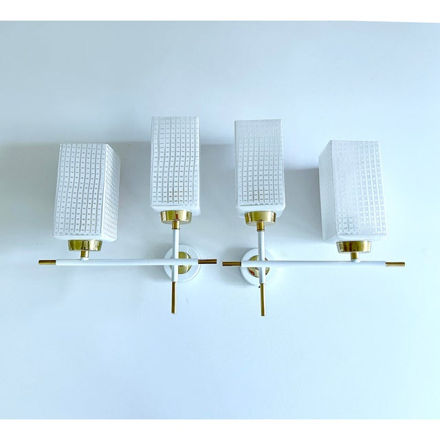 Mid-Century Modern French Glass Sconces, 1960s, Set of 2 For Sale - Image 9 of 18