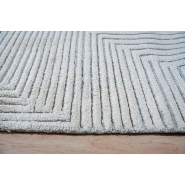 6x9 Ivory Hand-Knotted Wool Linear Maze Geometric Modern Carpet Rug For Sale In New York - Image 6 of 10