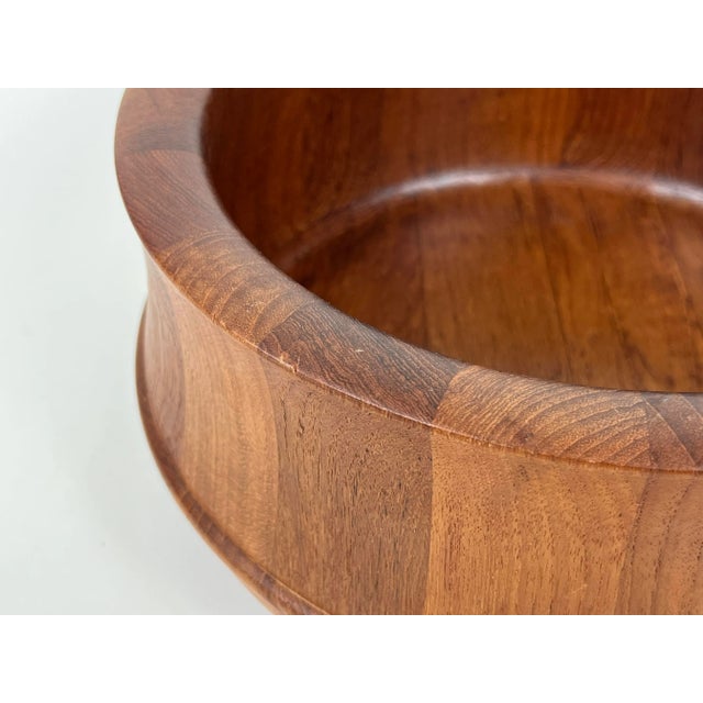 Mid-Century Modern Large Danish Teak Bowl by Richard Nissen For Sale - Image 3 of 11