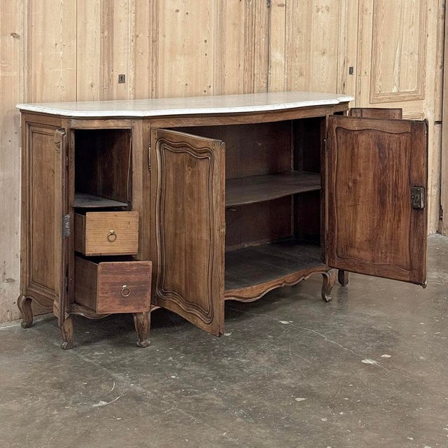 18th Century French Louis XV Walnut Buffet ~ Credenza With Carrara Marble For Sale - Image 14 of 18