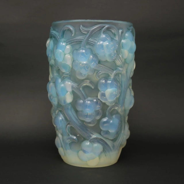 Art Deco Rene Lalique Opalescent Glass 'Raisins' Vase For Sale - Image 3 of 11