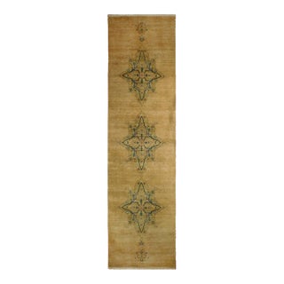Hand Made Wool Pile Runner Rug. 3'x 11'10" For Sale