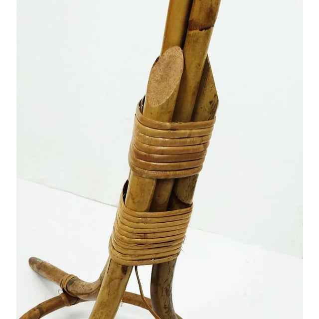 Wood Mid-Century Tiki Era Tripod Floor Lamp in Bamboo and Rattan, 1950s For Sale - Image 7 of 11