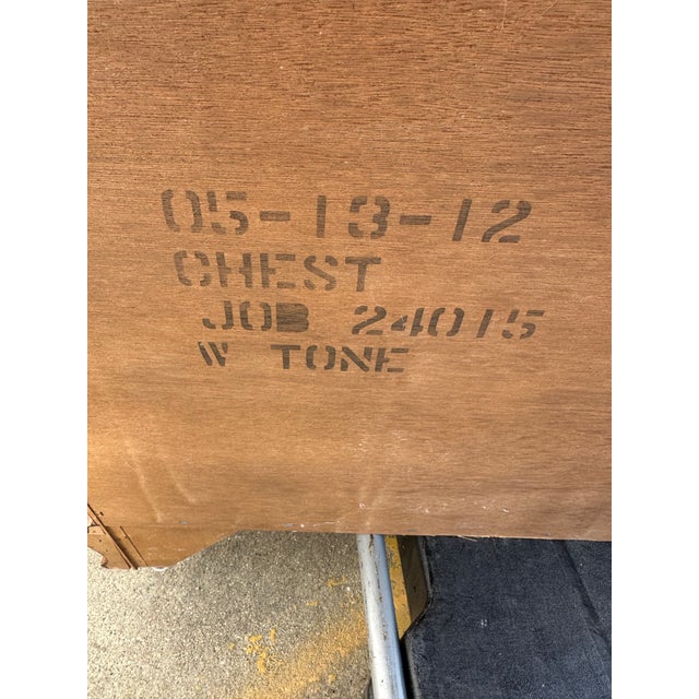 1990s The American Craftsman Collection by Stanley Mahogany Chest For Sale In Detroit - Image 6 of 10