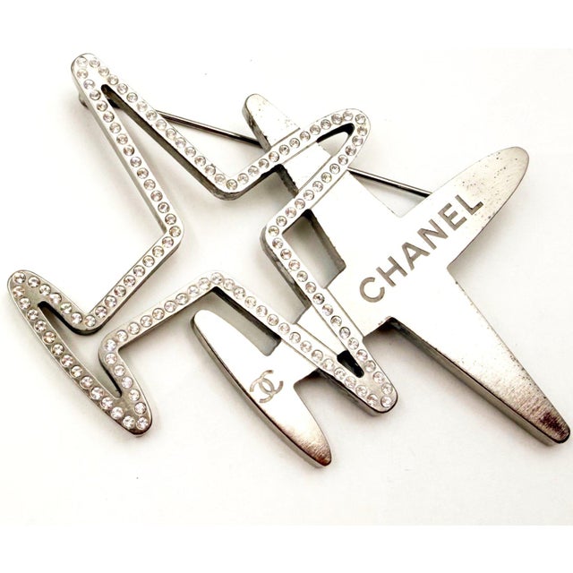 Chanel Chanel Silver Double Plane Crystal Large Brooch For Sale - Image 4 of 5