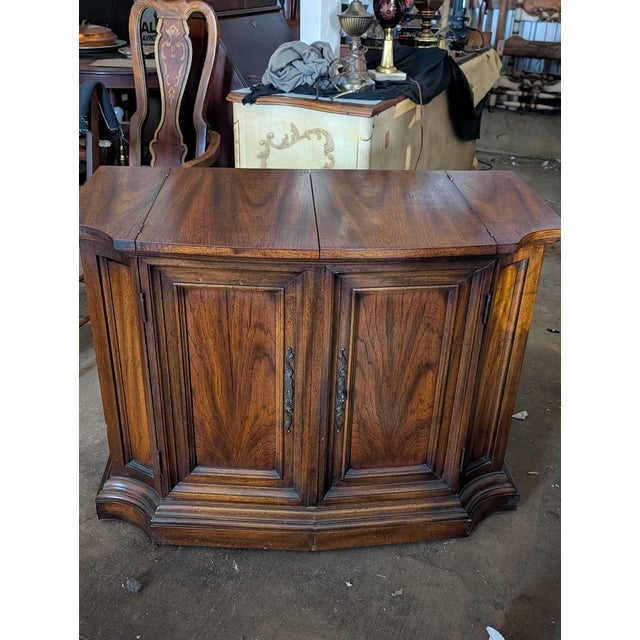 1960s 1960s Century Furniture Walnut Flip-Top Bar Cabinet Server With Black Laminate For Sale - Image 5 of 15