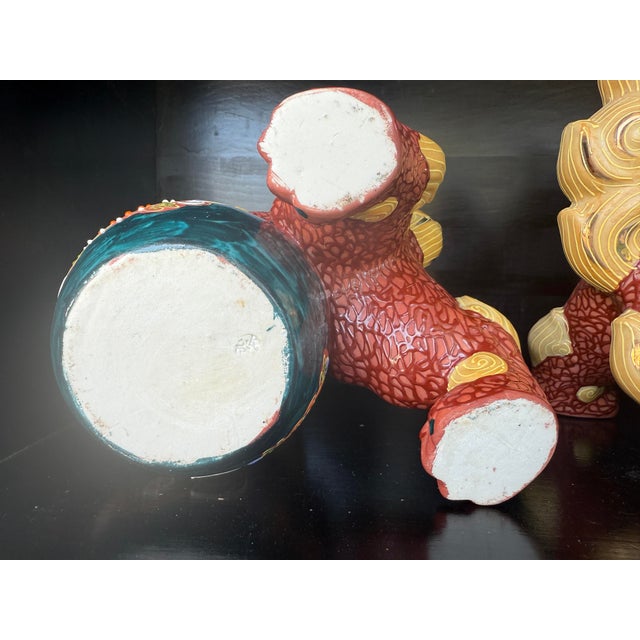 1960s Japanese Kutani Foo Dog Lions- a Pair For Sale - Image 4 of 9