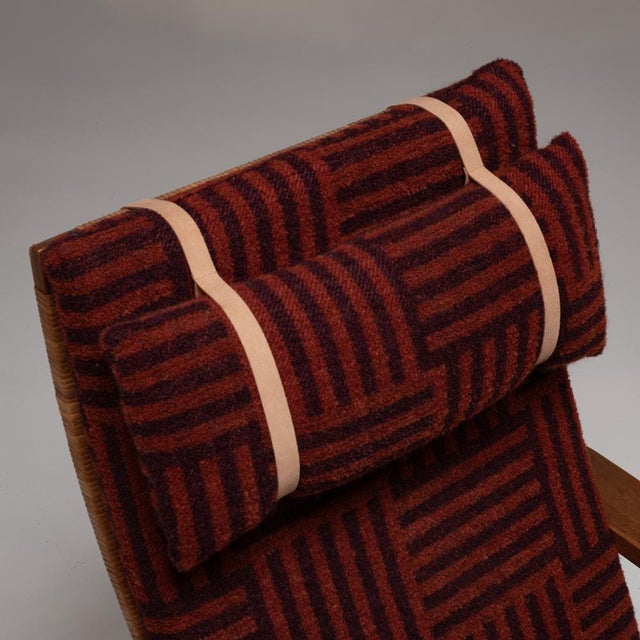 Set of The Runner Chair and Foostool attributed to Børge Mogensen for Frederica Stolefabrik, 1950s For Sale - Image 9 of 16