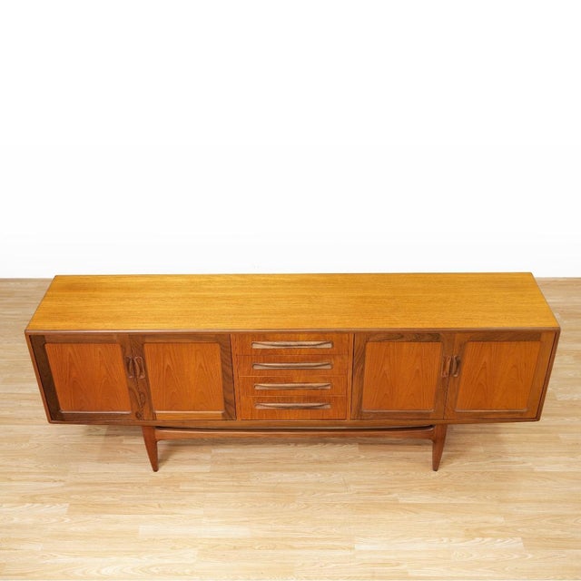 G Plan 1960s Long Teak Mid Century Credenza by Vb Wilkins for G Plan, Attributed For Sale - Image 4 of 10