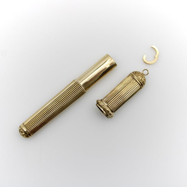 Victorian Mid 19th Century Victorian 14k Gold Dutch Reeded Needle Case Pendant For Sale - Image 3 of 10